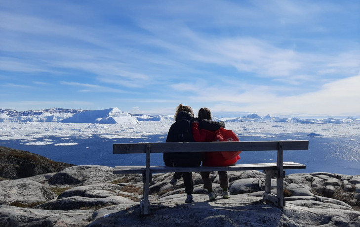 Udlandspraktik i gudesmukke Grønland: Inna og Asta tester pædagogevnerne af på landets kriminelle