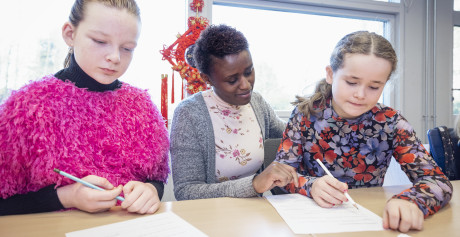 Florence with the children at Starup Skole International Teacher Education