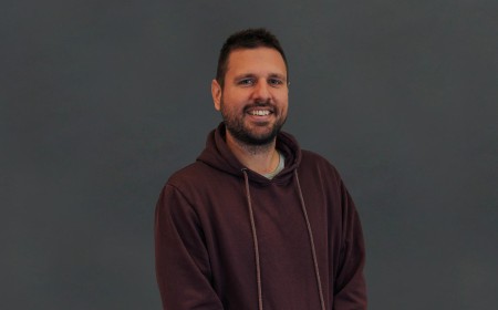 Simon Lauge Petersen (SLPE), medarbejderbillede